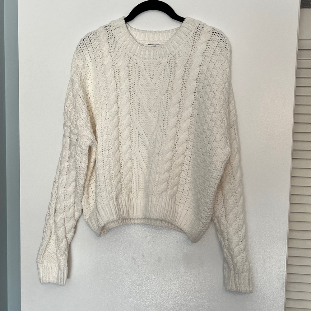 Double Zero Ivory Cable Knit Sweater